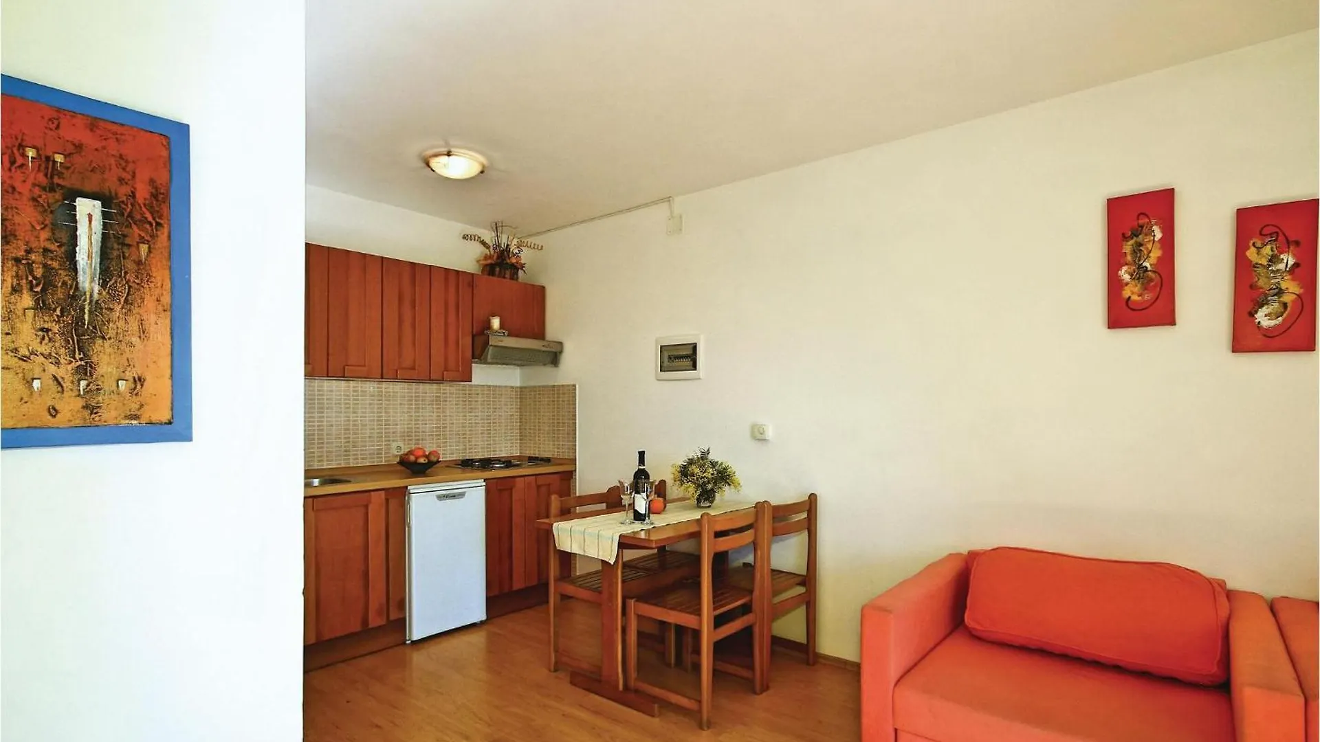 Lovely Apartment In Tar-Vabriga With Kitchen